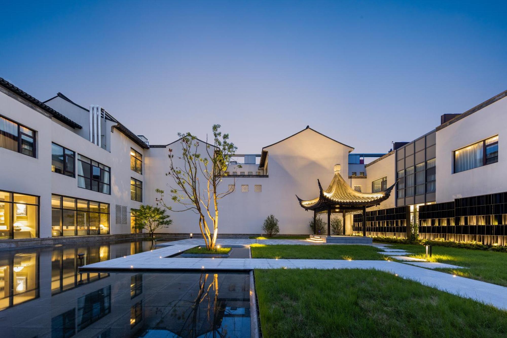 Atour Hotel Suzhou Beisi Pagoda Taohuawu Street Exteriör bild